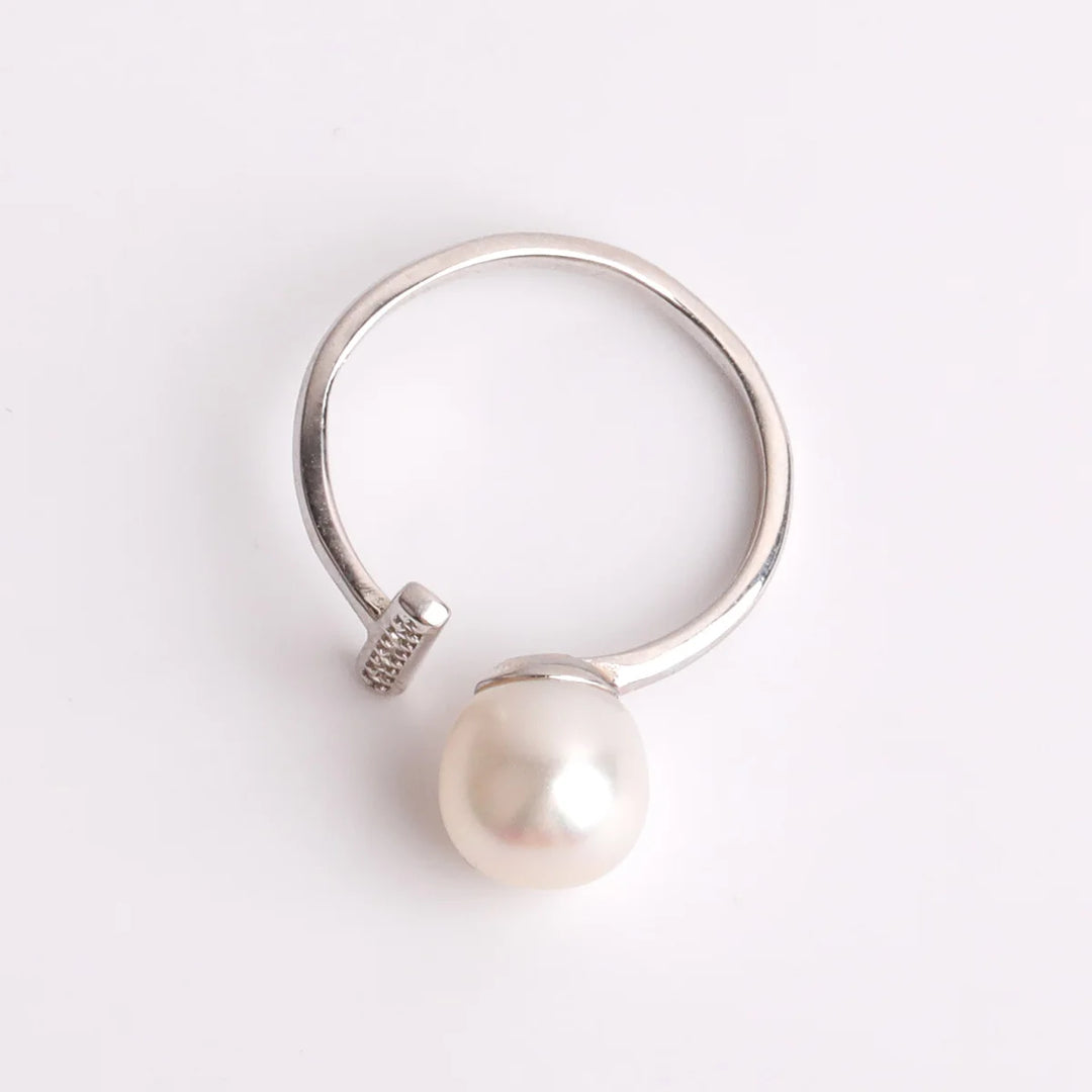 Adjustable Pearl Elegance Ring