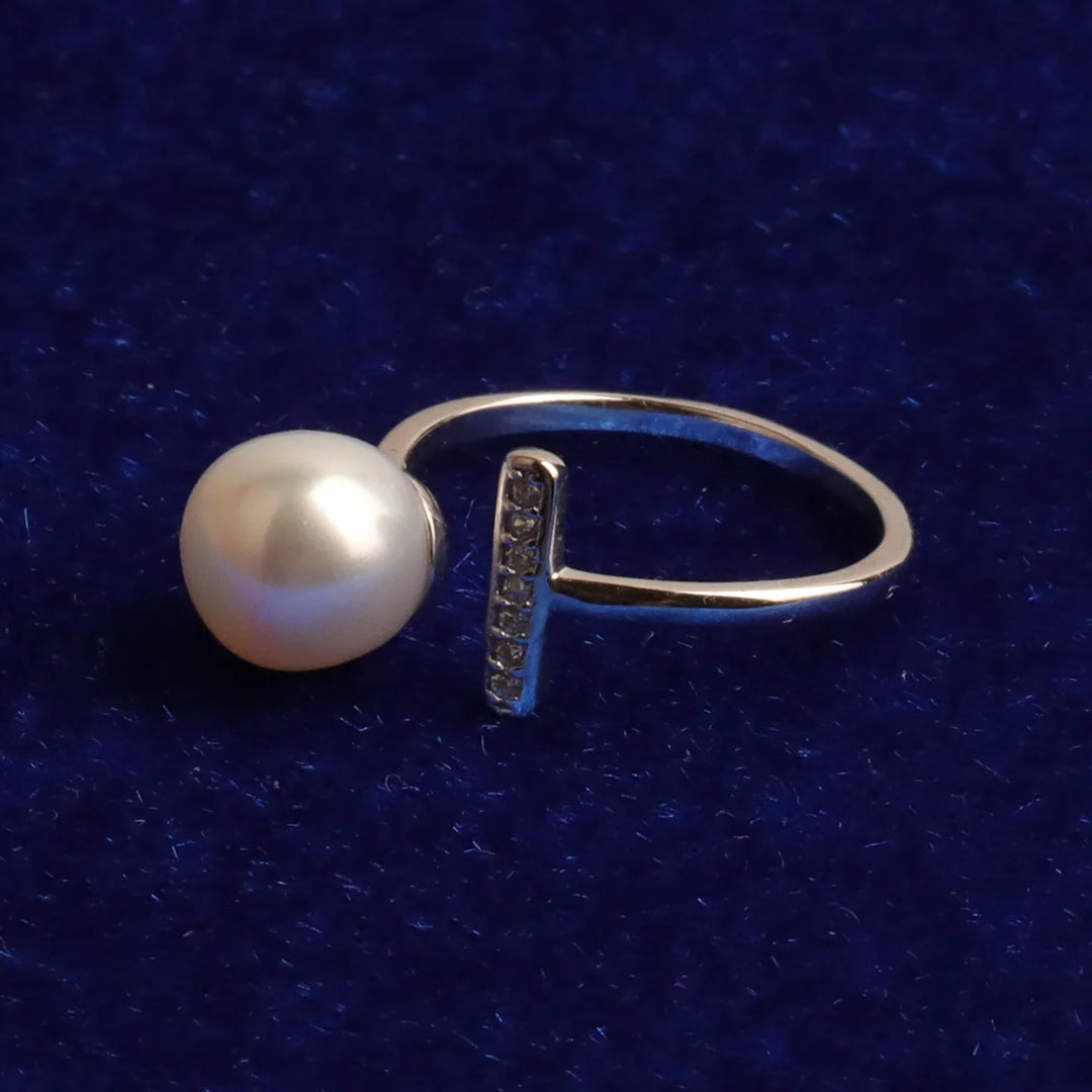 Adjustable Pearl Elegance Ring